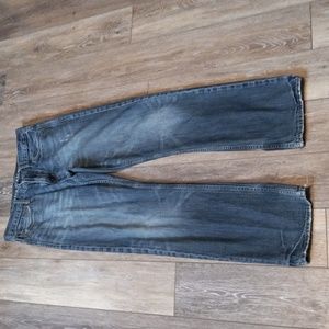 AMERICAN EAGLE RELAXED, DISTRESSED BOTTOM, BLUE JEANS 👖